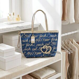 Coach Poppy Signature Script Tote (Style F17097)